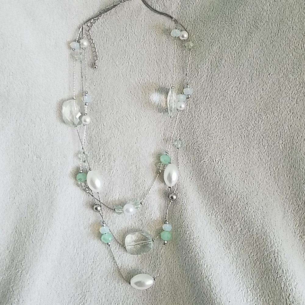 Glass and Simulated Pearl Bauble Neclace